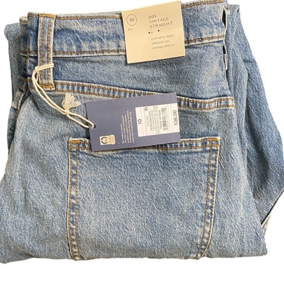 Women's High-Rise 90's Vintage Straight Jeans - Universal Thread Medium Wash - Picture 3 of 4